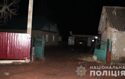 Застрелил жену на глазах у сына: на Одесщине задержали мужчину после попытки суицида - from-ua.com - Одесская обл.
