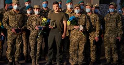 Владимир Зеленский - Виктор Медведчук - На Донбассе нужно срочно восстановить режим прекращения огня, – Зеленский - focus.ua - Донбасс