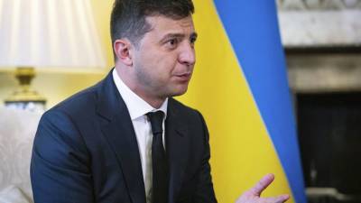 Владимир Зеленский - Зеленский обвинил Москву в "игре мускулами" в Донбассе - m24.ru - Москва - ДНР - Горловка - Донецк