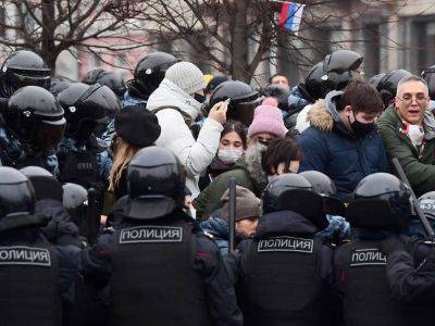 Алексей Навальный - К матери двоих детей пришла опека за участие в митинге в поддержку Навального - kasparov.ru