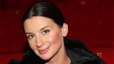 Екатерина Стриженова - Стриженова заявила, что падение в прямом эфире "дорого ей обошлось" - inforeactor.ru