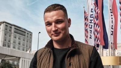 Эдвард Бил - Блогер - Более 400 нарушений ПДД и «левые номера»: почему блогер оставался за рулем? - 5-tv.ru - Москва