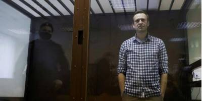 Алексей Навальный - Навальный со дня прибытия в колонию похудел на восемь килограмм - nv.ua - Россия