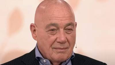 Владимир Познер - Аглая Чайковская - Владимир Познер отказался комментировать СМИ протест в Тбилиси - politros.com - Москва - Грузия - Апсны - Тбилиси