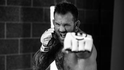 Американец Бейдер выиграл у Мачиды главный бой Bellator 256 - vesti.ru - Бразилия