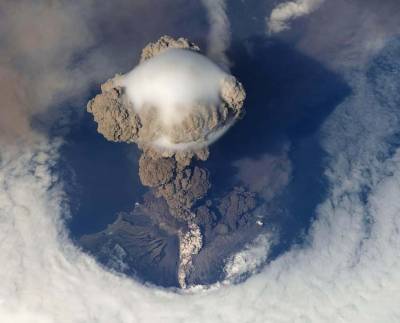 На Карибах началось извержение древнейшего вулкана (ВИДЕО ) и мира - cursorinfo.co.il