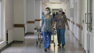 Главврач читинской больницы рассказал о состоянии пострадавших при падении лифта - newinform.com