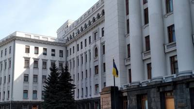 Владимир Зеленский - Вадим Карасев - Противники «Минска-2» не позволят Зеленскому пойти на мировую с Донбассом - riafan.ru - Киев