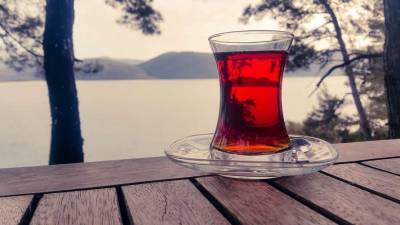Медики объяснили, почему смертельно опасно пить горячий чай - lenta.ua - Турция