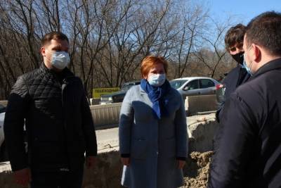 Подрядчик заделает ямы на ремонтируемом мосту через Трубеж в Рязани в ближайшие дни - rzn.mk.ru - Рязань