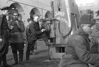Какая единственная страна полностью возместила СССР ущерб за войну - russian7.ru