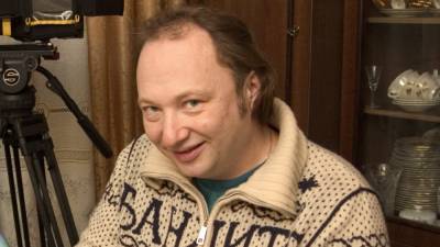 Юрий Гагарин - Андрей Малахов - Юрий Гальцев - Гальцев испытал тренажер для космонавтов в эфире программы Андрея Малахова - nation-news.ru