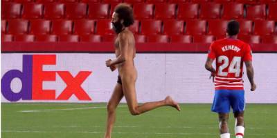 Мужчина, выбежавший голым на поле в матче Лиги Европы, оказался бизнесменом — видео - nv.ua - шт. Невада