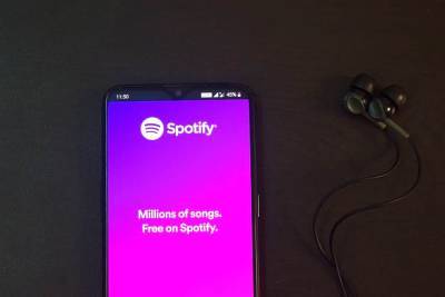 Spotify собирает данные о пользователях для рекламодателей и мира - cursorinfo.co.il