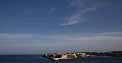 Европейская страна решила платить каждому туристу до 200 евро - reendex.ru - Мальта