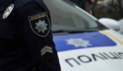 «Буду отстреливаться»: в Черновцах владелица выгнала полицию из магазина - novostiua.news - Черновцы