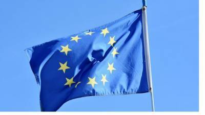 Манфред Вебер - Европарламент призвал США ужесточить санкции против России - piter.tv - Москва - Россия - county Swift
