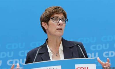 Аннегрет Крамп-Карренбауэр - Министр обороны ФРГ призвала Россию объяснить перемещение войск возле украинской границы - capital.ua - Россия - New York - Крым - Воронежская обл. - Ростовская обл. - Брянская обл. - Донбасс