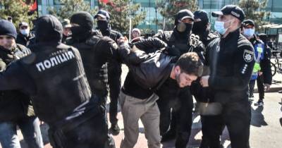 В Одессе протестующих против тарифов задержали под песню "Вставай, страна огромная" (видео) - focus.ua - Одесса - Тарифы