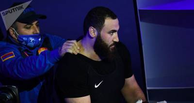 Чемпион мира по штанге Симон Мартиросян получил ранение в Карвачаре при эвакуации хачкаров - ru.armeniasputnik.am - Москва