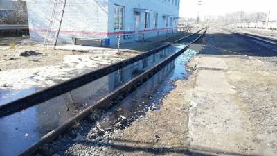Три тонны мазута разлили на железной дороге под Выборгом - ivbg.ru - Выборг