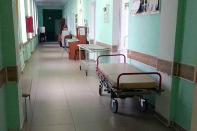 Оккупанты на Донбассе проводят учет медиков и запретили им уходить в отпуска - real-vin.com - Крым