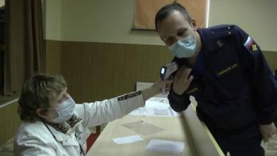 Более 100 тыс. военнослужащих ЗВО прошли вакцинацию от коронавируса - piter.tv - Санкт-Петербург