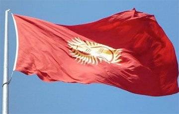 В Кыргызстане проголосовали за изменения в Конституции - charter97.org - Киргизия