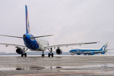 Самолет, подавший сигнал о разгерметизации, успешно вернулся в аэропорт вылета в Сочи - vm.ru - Санкт-Петербург - Сочи