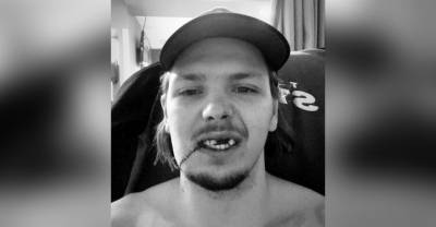 "Джокер": Российскому хоккеисту разорвало рот во время матча в США - reendex.ru - Техас