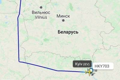 СМИ: Военно-транспортный самолёт США прибыл из Риги в Киев - mk.ru - Киев - Рига