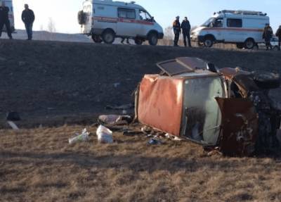 Микроавтобус с пассажирами перевернулся в ДТП в Башкирии, погибла женщина - province.ru - Башкирия - Уфа - район Белорецкий