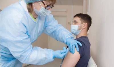 В Башкирии продолжается добровольная вакцинация работников промышленных компаний - mkset.ru - Башкирия