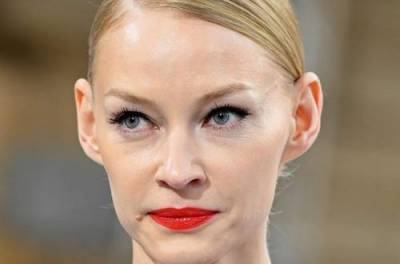 Светлана Ходченкова - Светлану Ходченкову отругали за двусмысленную позу на nилoнe - from-ua.com
