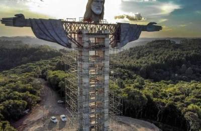 Иисус Христос - В Бразилии строят самую высокую статую Христа - lenta.ua - Бразилия - Индонезия