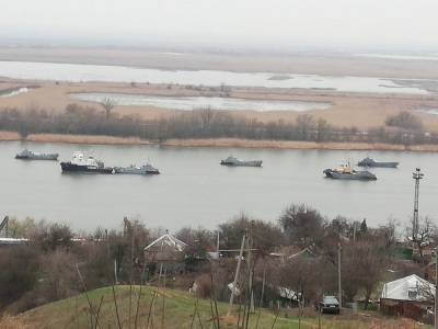 В Ростове-на-Дону заметили военные корабли Каспийской флотилии - znak.com - Махачкала - Ростов-На-Дону