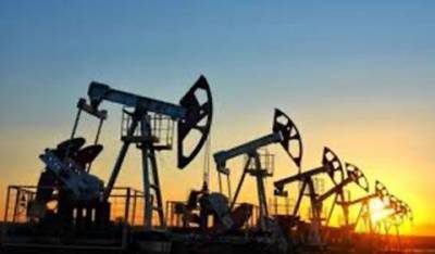 «Тревожное затишье»: Цены на нефть падают на фоне опасений низкого спроса - enovosty.com - Лондон - Нью-Йорк
