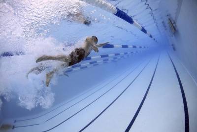 Прыгун в воду был введен в кому после травмирования на соревнованиях в Москве - vm.ru - Москва - Казань
