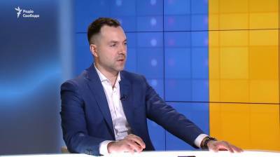 Алексей Арестович - Украинская делегация в ТКГ предложила альтернативные Беларуси страны для переговоров по Донбассу - sharij.net - Австрия - Швеция