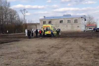 Болельщикам из Тверской области пришлось толкать скорую к вертолёту - tver.mk.ru - Тверь - Тверская обл.