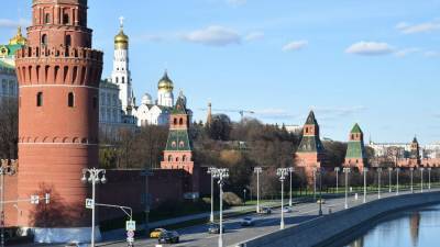 Владимир Зеленский - Владимир Путин - Дмитрий Песков - Юлия Мендель - В Кремле не получали запроса от Зеленского на переговоры с Путиным - iz.ru - Москва - Киев - с. Путин