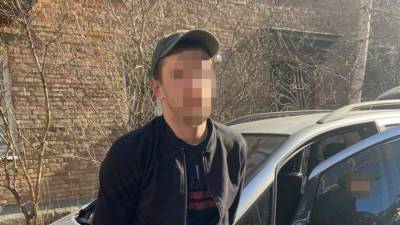 Полиция поймала того, кто облил зеленкой Киевблагоустройство - 24tv.ua - Киев - Новости