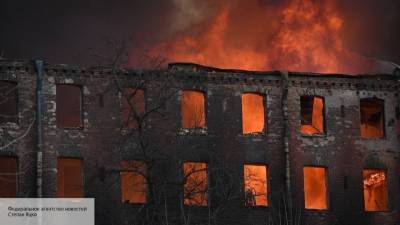 Полуразваленное здание, хлам и разруха: каким был комплекс «Невская мануфактура» до пожара - politros.com - Санкт-Петербург