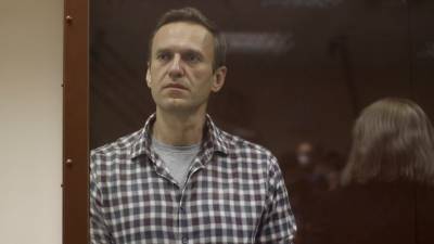 Алексей Навальный - Тюремные власти угрожают начать принудительное кормление Навального - golos-ameriki.ru