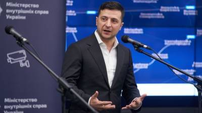 Владимир Зеленский - Юрий Гагарин - В Сети пристыдили Зеленского за слова о «великой роли» Украины в полете Гагарина в космос - riafan.ru - Киев