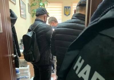 Во время обыска по делу брата судьи Вовка пропало 500 тысяч долларов - kp.ua