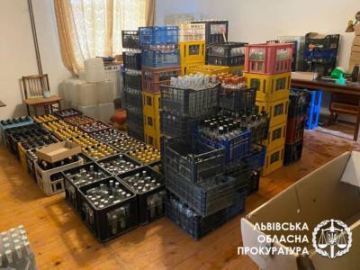 Прибыль – 4 миллиона ежемесячно: на Львовщине выявили цех по производству контрафактной водки - 24tv.ua - Львов