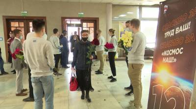 Александр Гусев - Губернатор и депутат поздравили сотрудников Механического завода с Днём космонавтики - vestivrn.ru - Воронеж