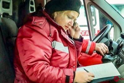 По Черноморску промчался кортеж из "скорых" в память о враче, умершей от коронавируса - kp.ua - Черноморск