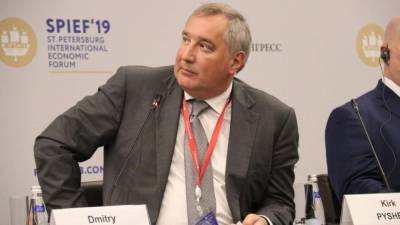 Дмитрий Рогозин - Рогозин мотоциклом "пробил брешь" в комплексах послов НАТО - politros.com